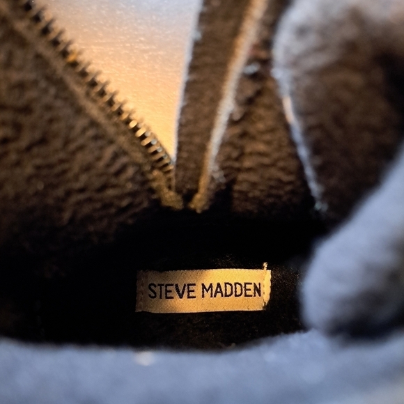 Steve Madden Black Rain Boots   Size 7 - Picture 9 of 9